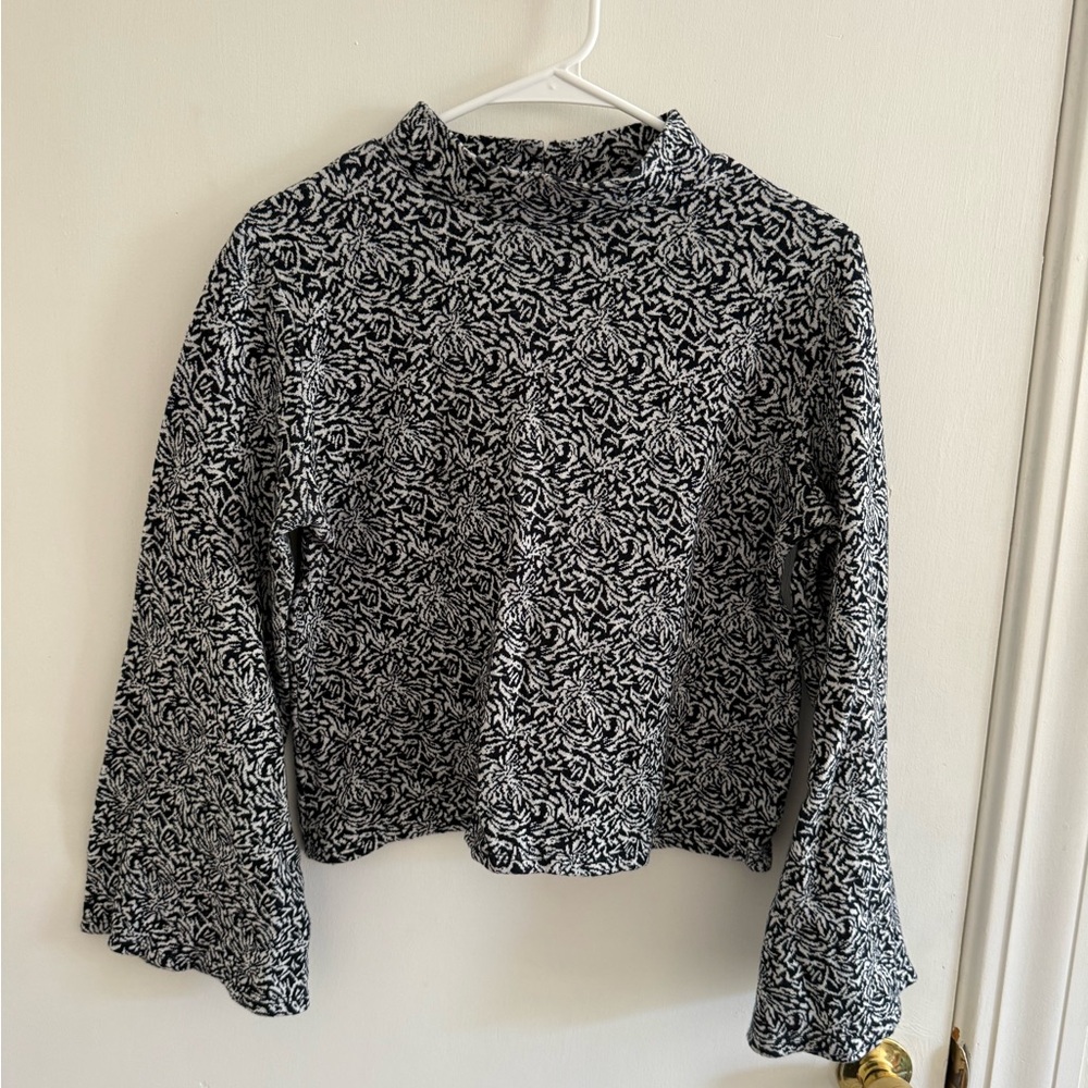 Black & White Mock Neck Floral Print Long bell Sleeve Top
